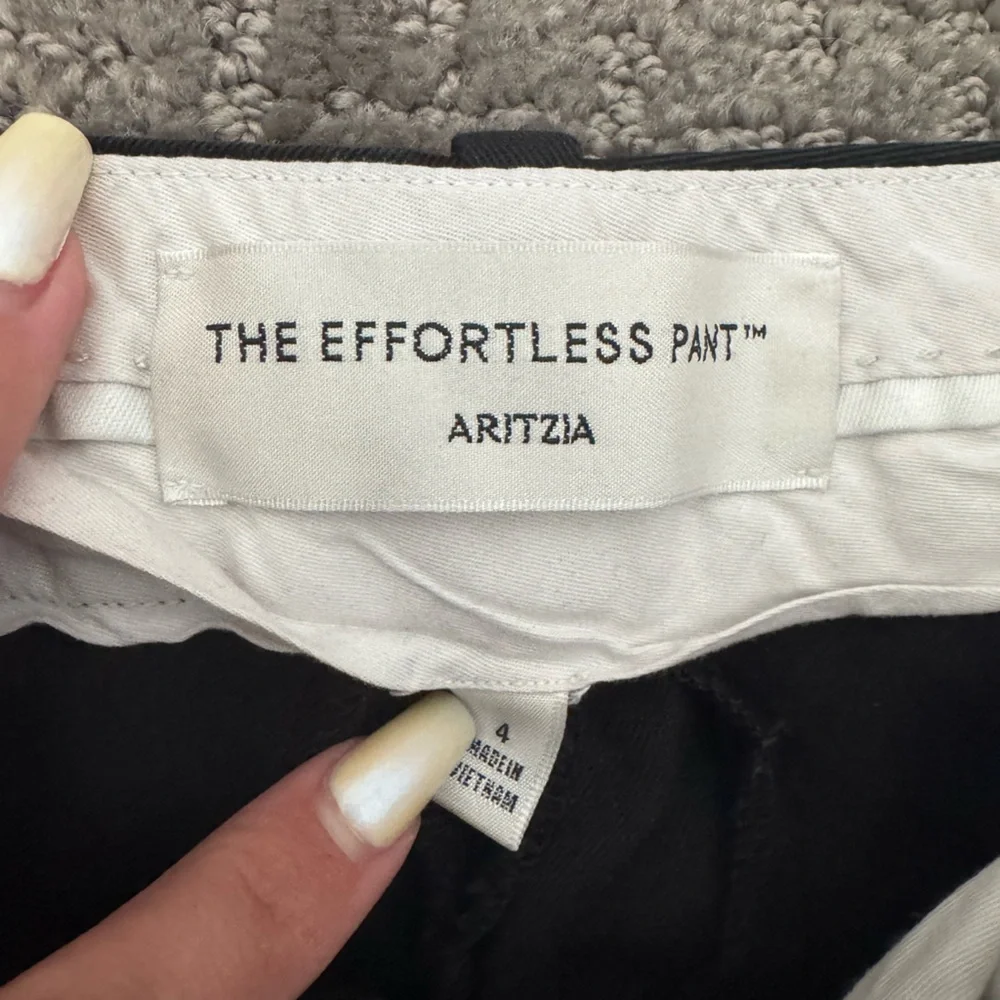 Aritzia effortless pants - Picture 2 of 2